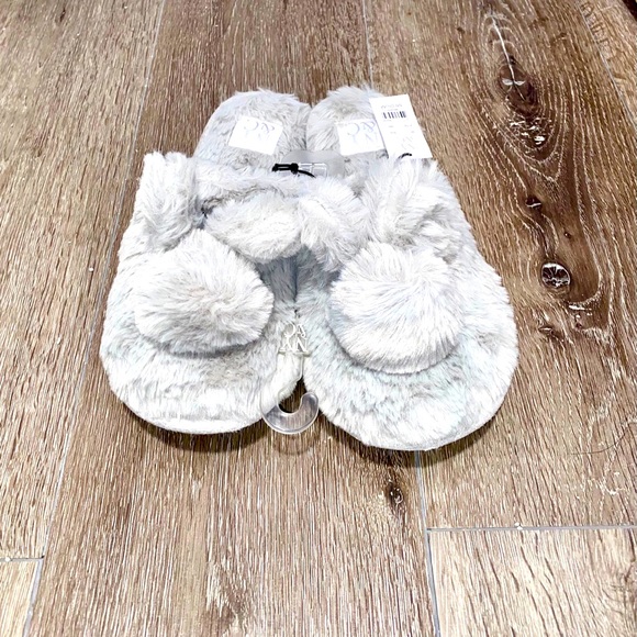 New York & Company Shoes - NY&CO GRAY BUNNY SLIPPERS SIZE MED 7-8
